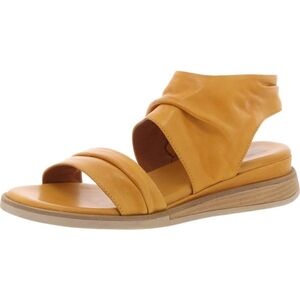 NWT Miz Mooz Cryptian Light Brown Leather Sandals